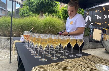 Bubbly Booze Bar (Cava of Champagne)