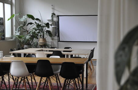 Friday Cowork & Meeting Room