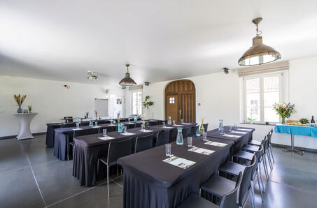 Lozer Lodge