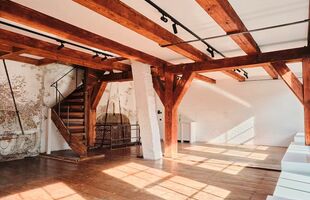 CoachHouse61