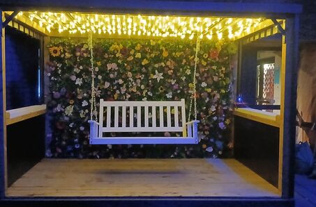 Inside the box eventdecor
