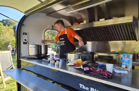 Rolling Pizza & Grill