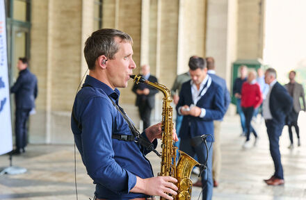 Muzikale verwelkoming van de gasten op congres van Fedafin - Foto 1