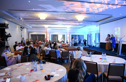 When Team Building Meets Purpose: Designing Sustainable Corporate Events in Portugal creating fun and building teams with awareness - Foto 1